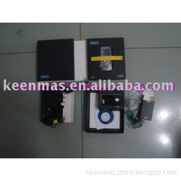 Perfect cell phone:WND duo 2000 with two screens, two keypads and two SIM cards,